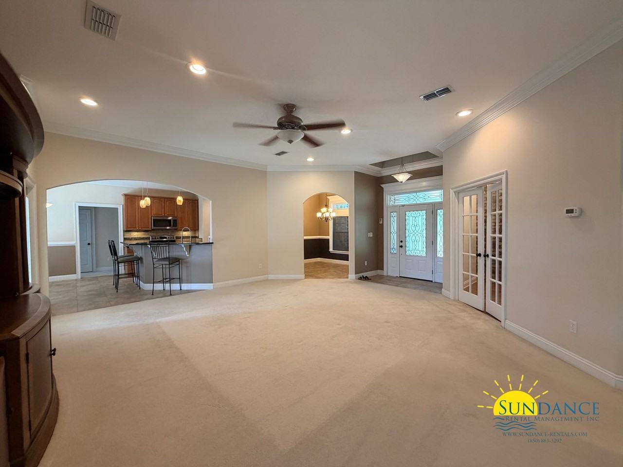 213 Golf Course Dr - Photo 4 of 42