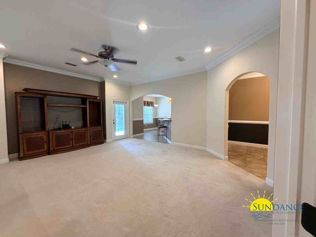 213 Golf Course Dr - Photo 6 of 42
