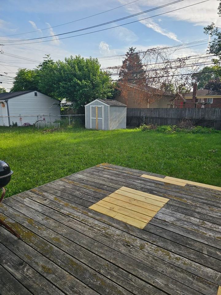 26311 Lorenz St - Photo 2 of 10
