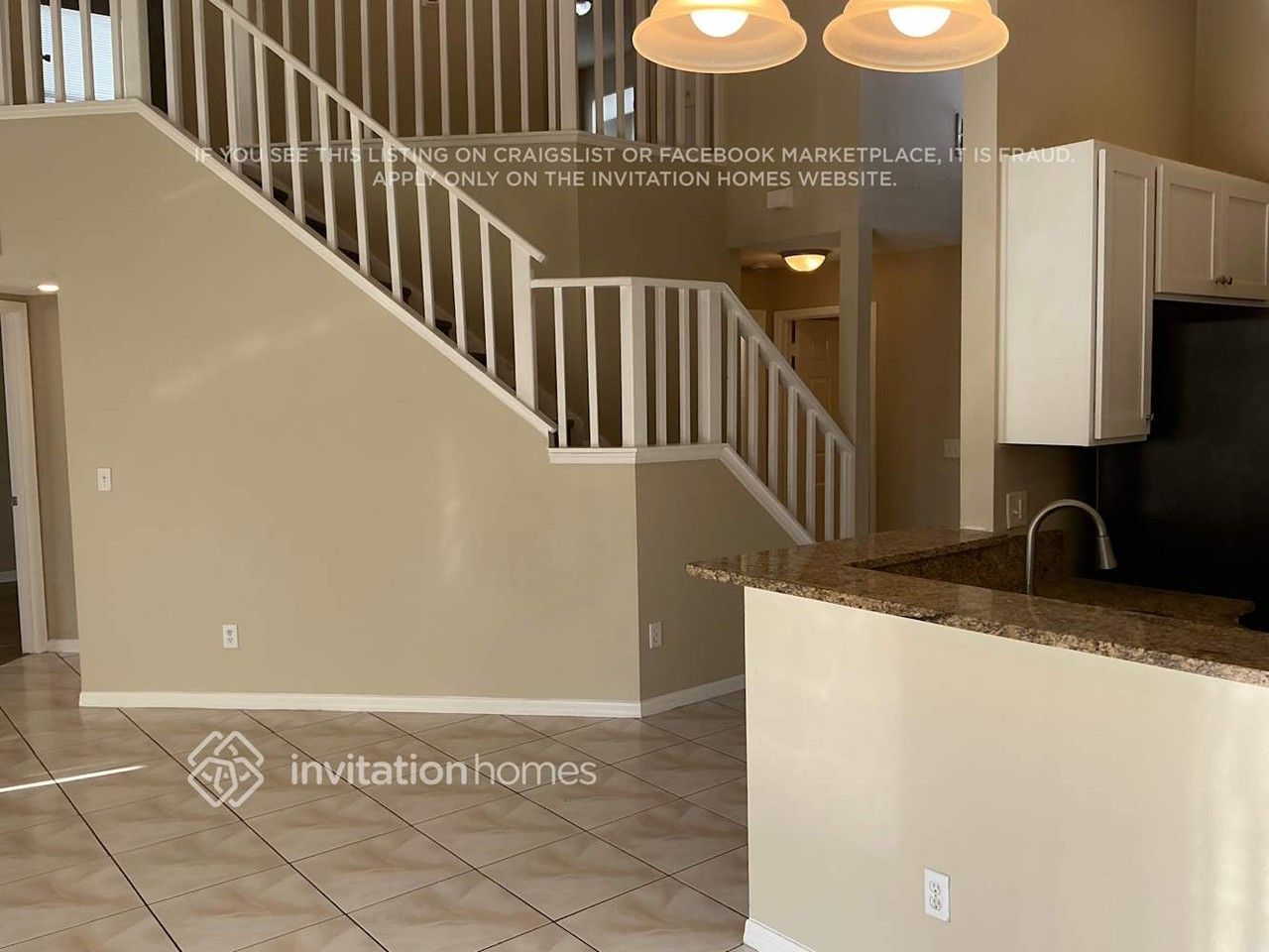 427 Symphony Pl - Photo 6 of 21