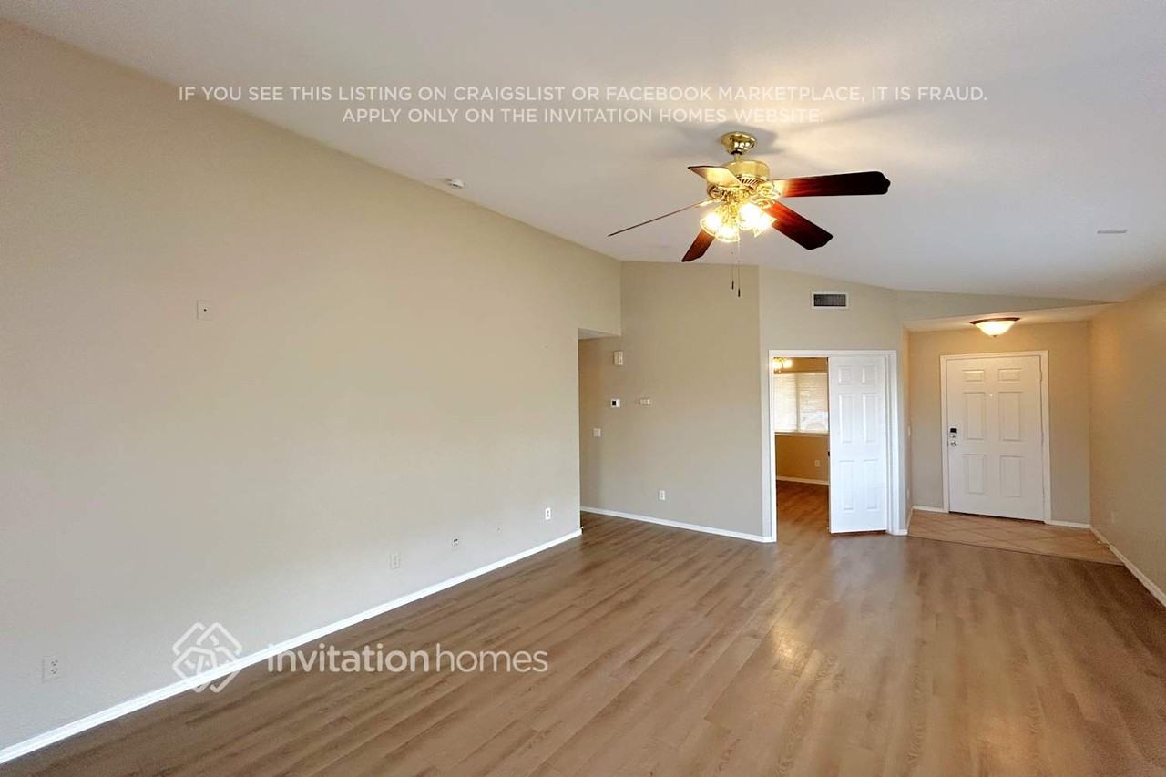 5433 W Grove St - Photo 3 of 19