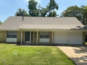 1310 Lexington Dr - Photo 1 of 1