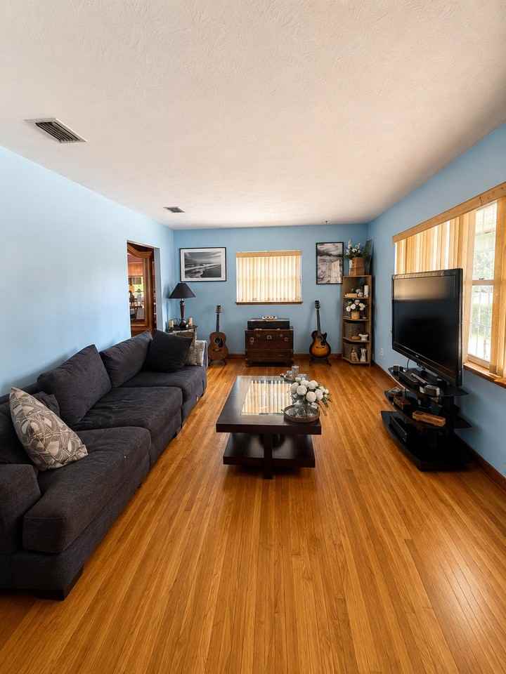 6006 Jaguar Dr W #4 - Photo 3 of 8