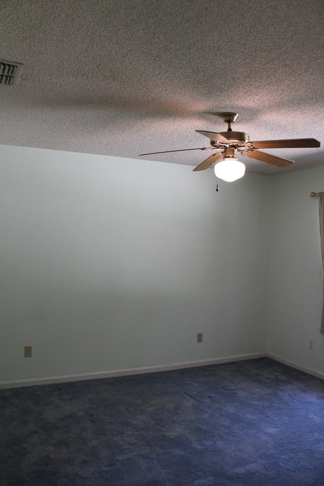 546 Oak Creek Rd - Photo 3 of 11