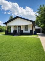featured image of 252 E Oklahoma Pl #1