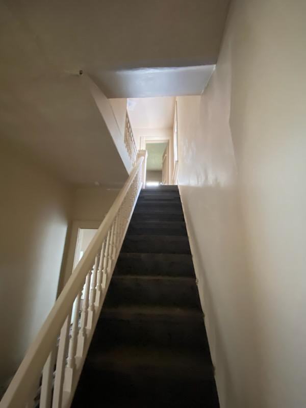 736 New Castle Ave #1 - Photo 2 of 11