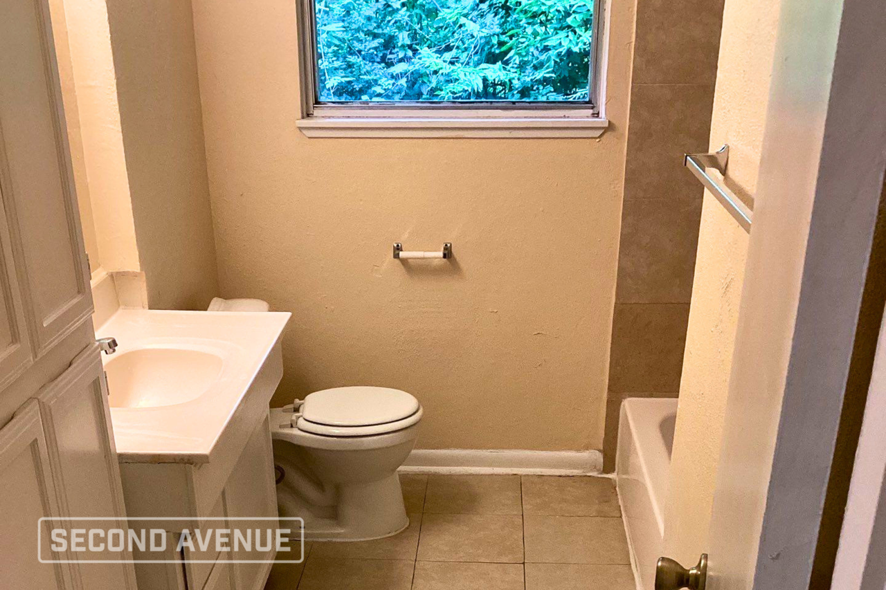 12434 Palmway St - Photo 4 of 10