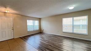 216 Verdi St #1 - Photo 3 of 9
