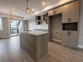 featured image of 2564 Rue Sainte-Anne