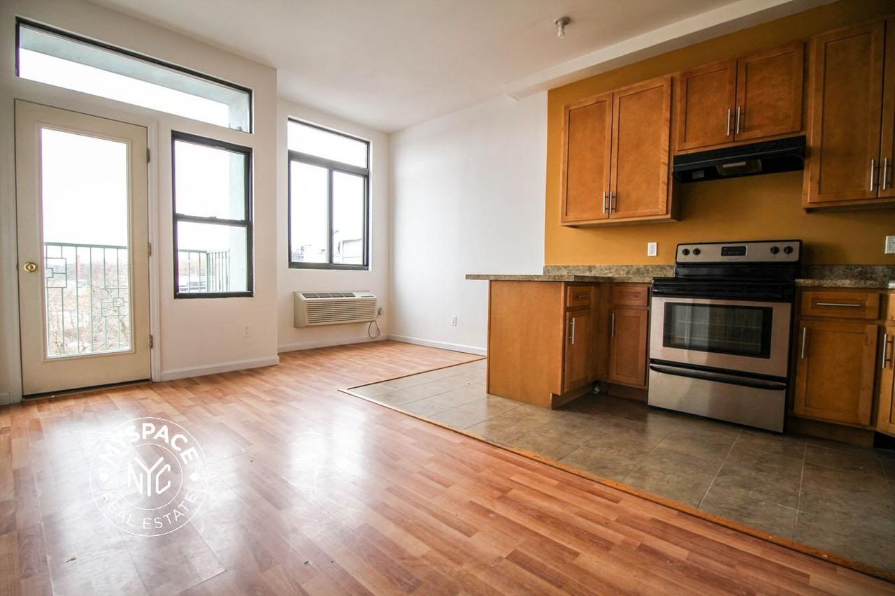 1471 Bushwick Ave #4R - Photo 2 of 15