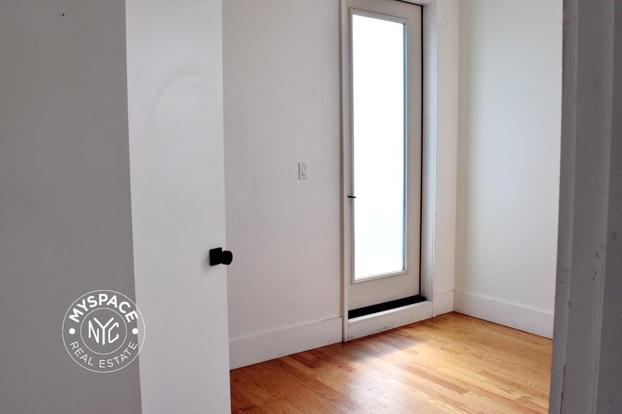 1520 Saint Johns Pl #5 - Photo 2 of 16