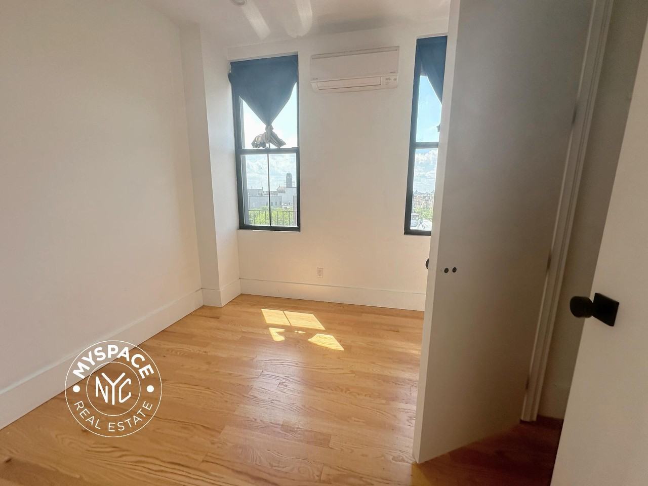 1520 Saint Johns Pl #5 - Photo 3 of 16