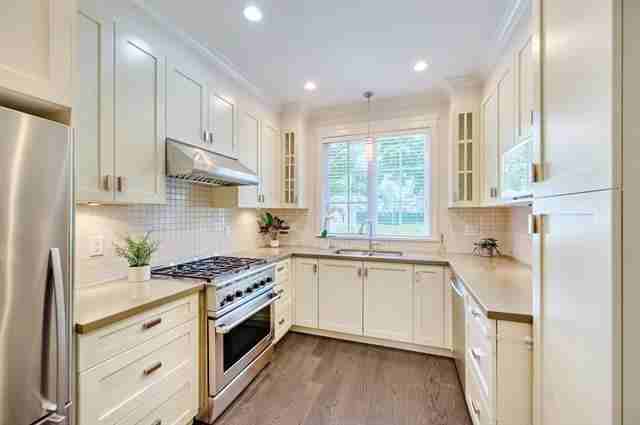 5483 Dunbar Street - Photo 7 of 8