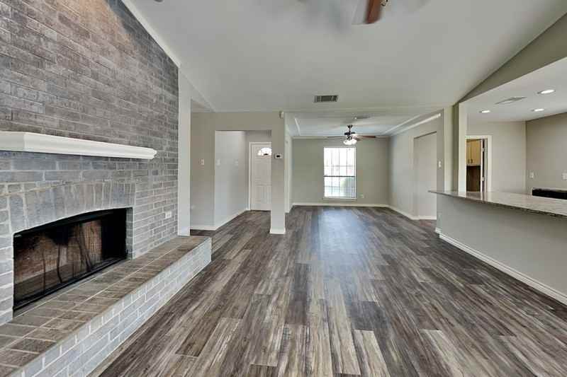 1654 Belltower Dr - Photo 3 of 18
