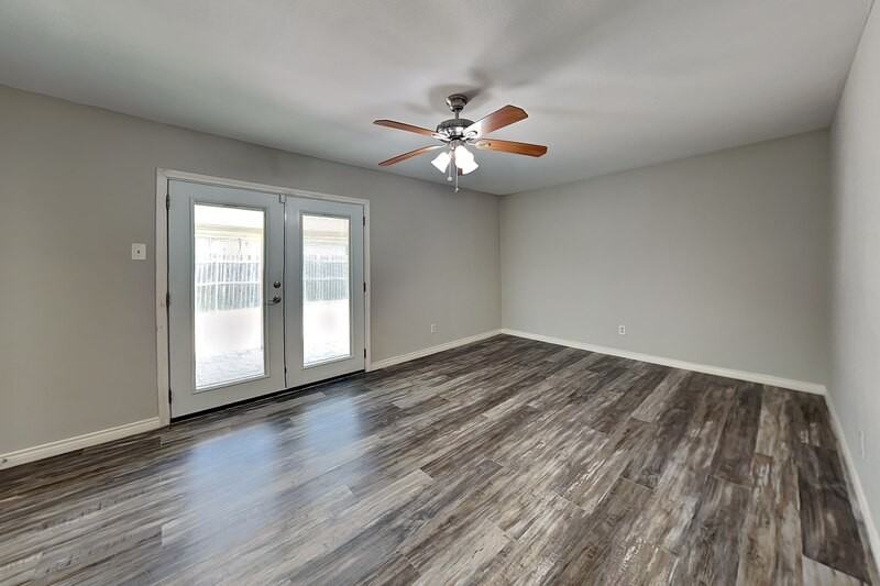 1654 Belltower Dr - Photo 5 of 18