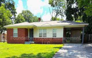 featured image of 3710 Elm Park Rd
