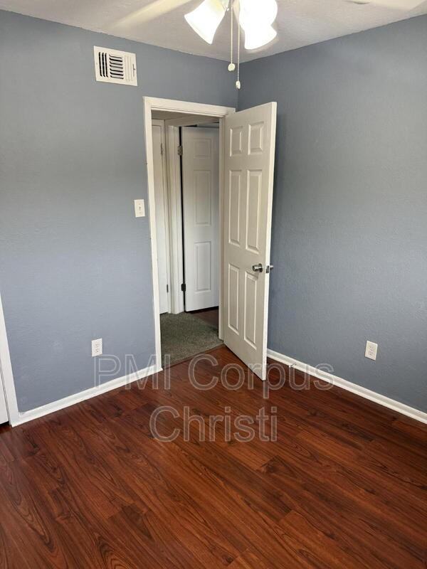 5001 Meandering Ln #A - Photo 6 of 19