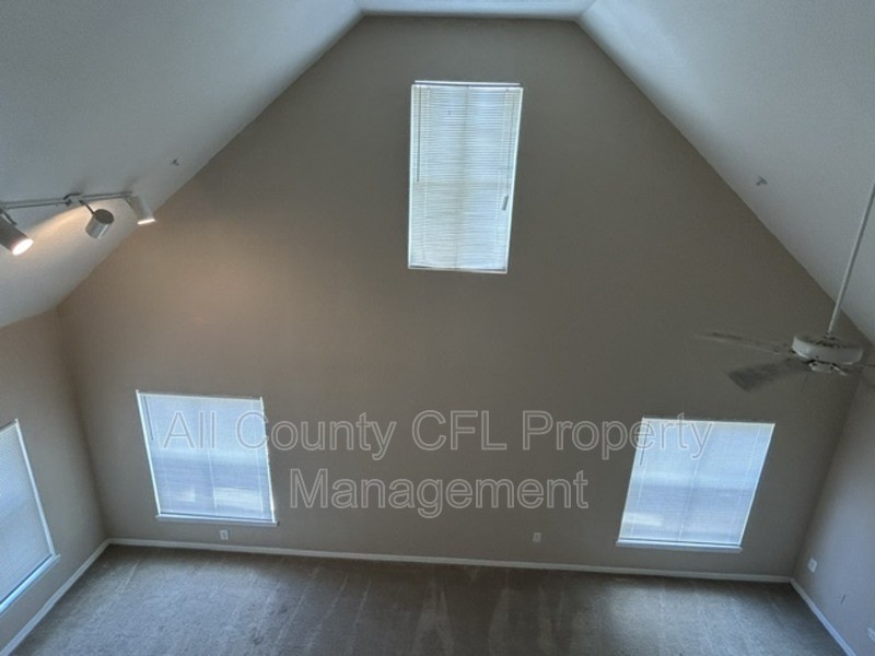 5961 Westgate Dr #2027 - Photo 4 of 19