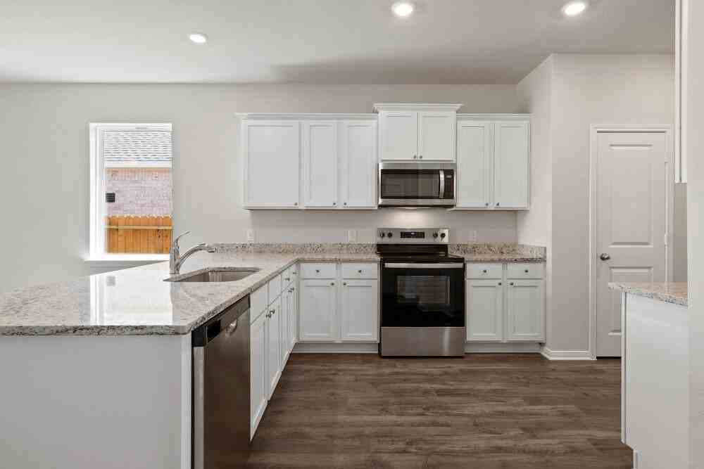 7602 Tipton Meadow Way - Photo 6 of 17