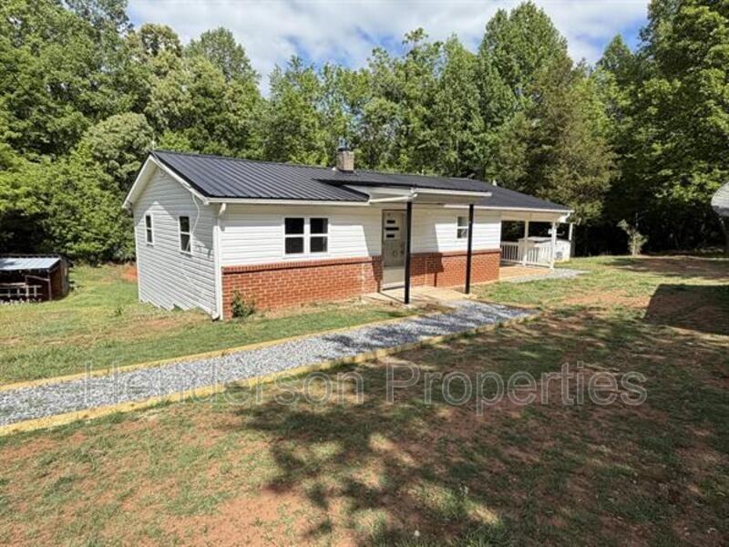 4685 Harmony Hwy - Photo 2 of 23