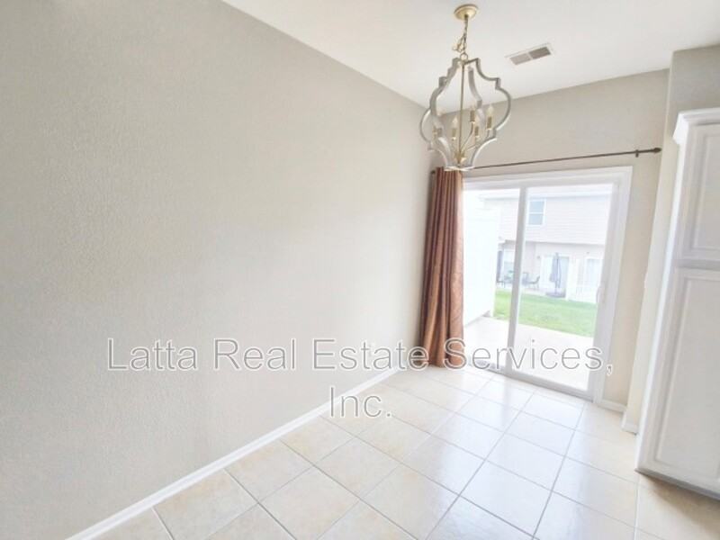 1633 Sw Madison St - Photo 5 of 14