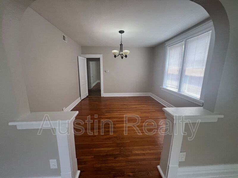 1018 Commodore Dr #A - Photo 6 of 13