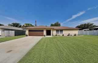 1016 Manchester Cir - Photo 1 of 1