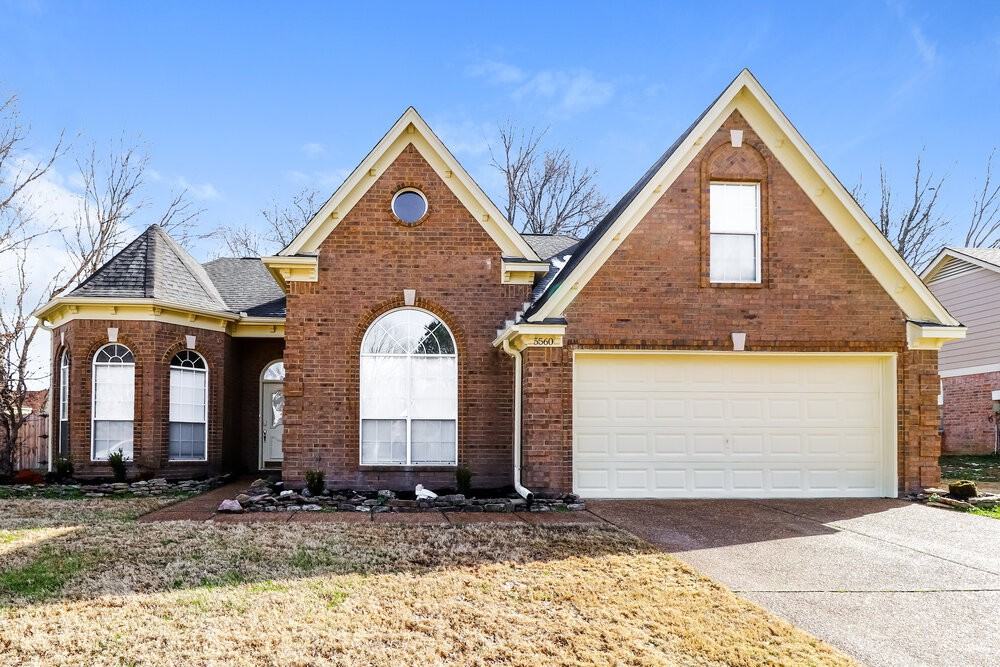 5560 Mary Ln