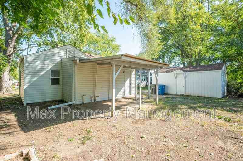 3830 51st St - Photo 4 of 18