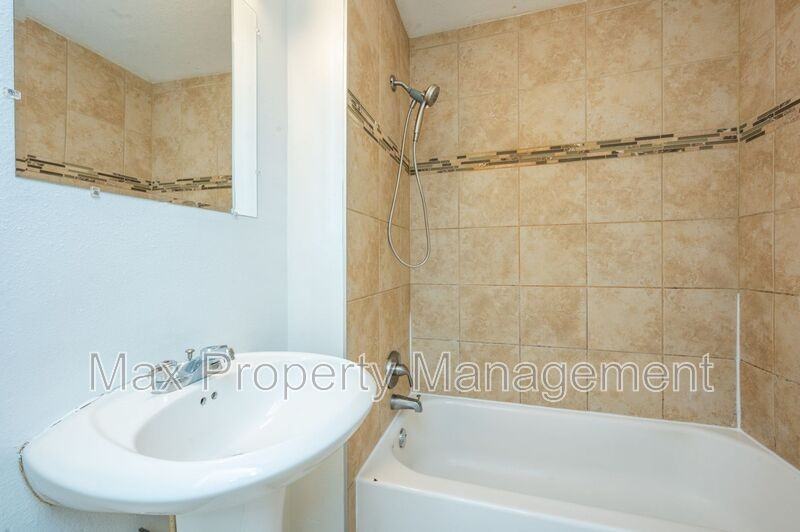 3830 51st St - Photo 7 of 18