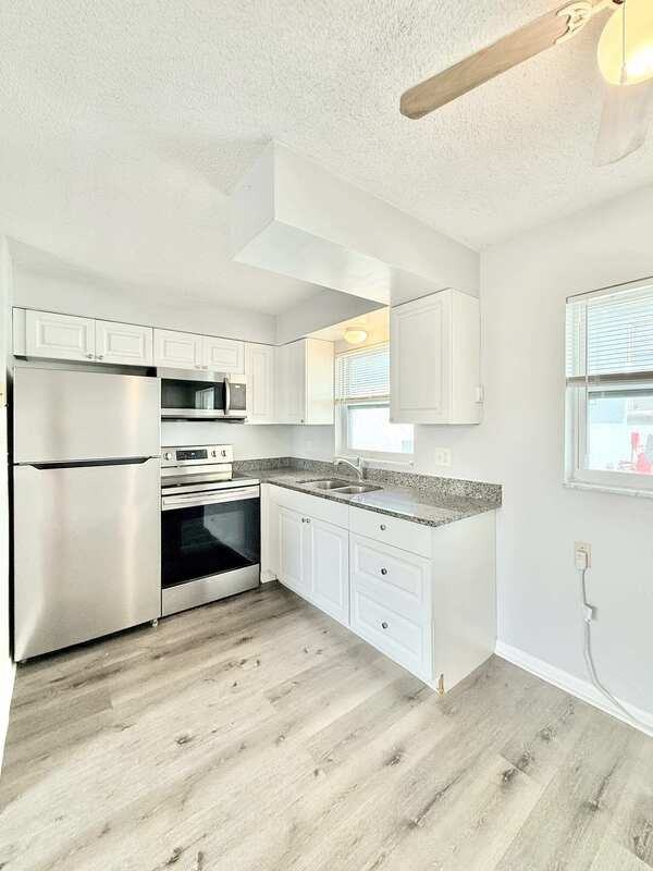 1265 Pierce St - Photo 7 of 36