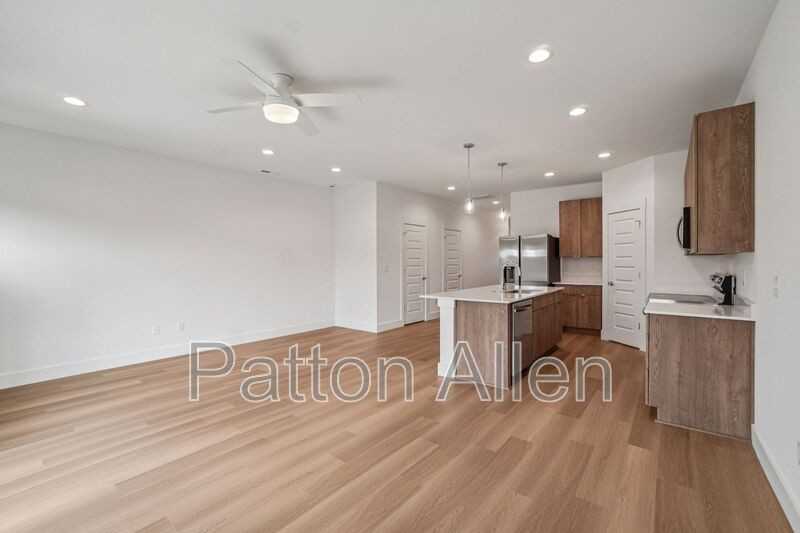 19 Bolton St - Photo 4 of 22
