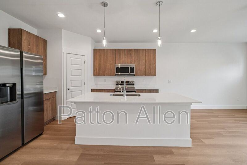 19 Bolton St - Photo 7 of 22