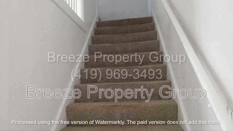 291 E Broadway St - Photo 4 of 6