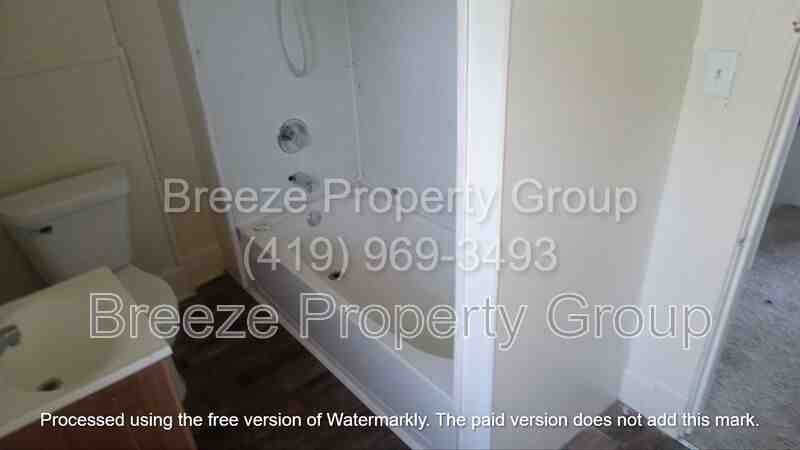 291 E Broadway St - Photo 5 of 6