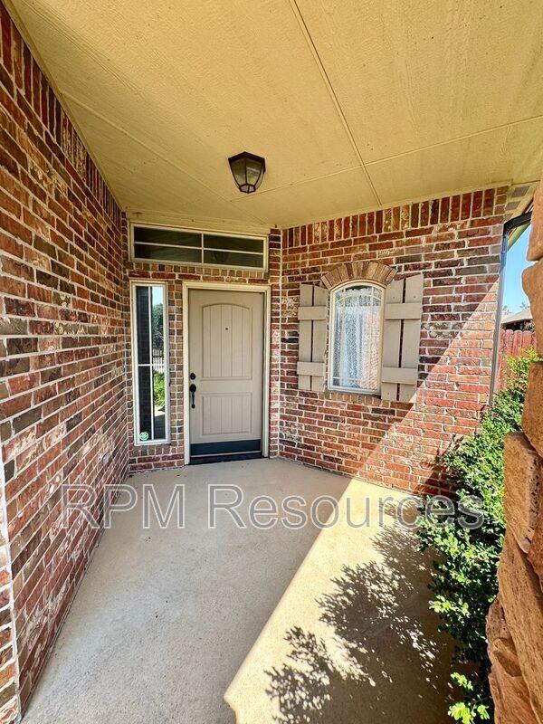 3121 Sw 136th Ter - Photo 4 of 33