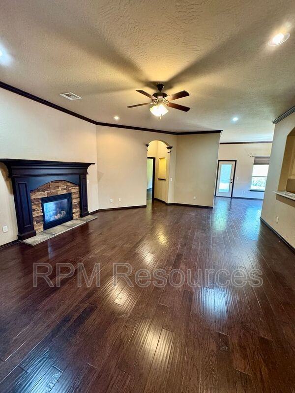 3121 Sw 136th Ter - Photo 6 of 33
