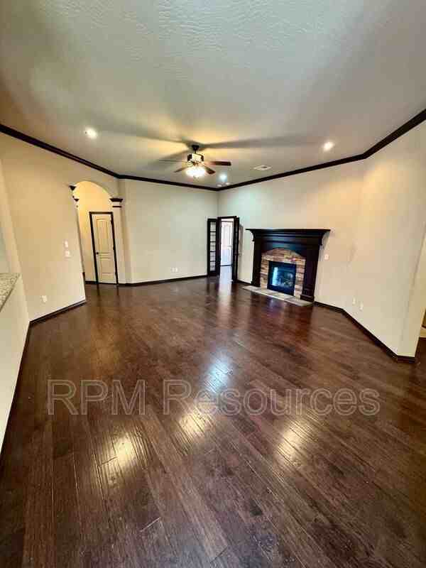3121 Sw 136th Ter - Photo 7 of 33