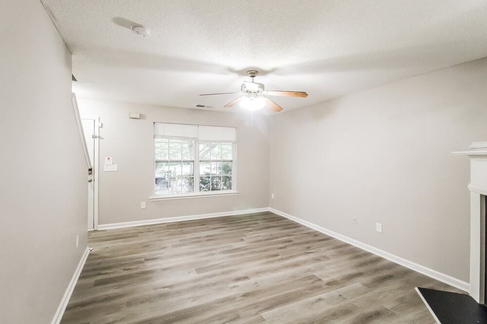 401 Kendall Ln - Photo 5 of 20