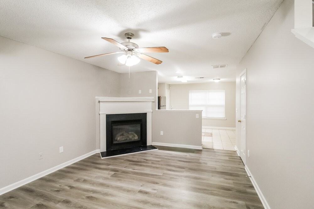 401 Kendall Ln - Photo 6 of 20