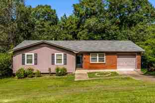 2720 7th Pl Ne - Photo 1 of 1