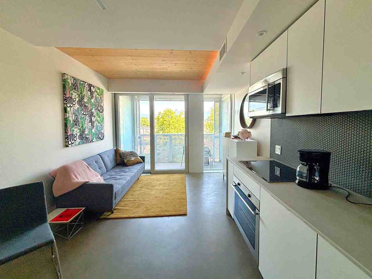 550 East Broadway #306 - Photo 3 of 11
