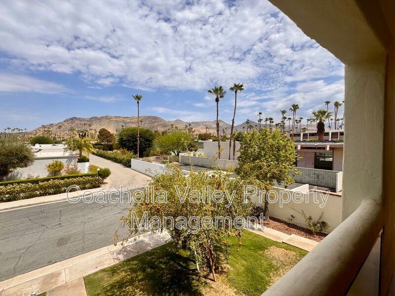 255 E Avenida Granada #725 - Photo 3 of 22