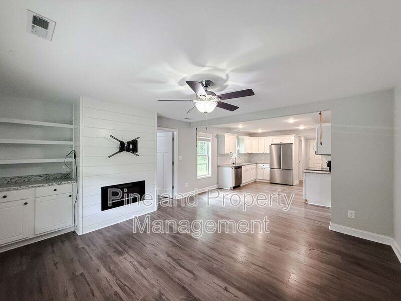 668 Mckenzie Rd - Photo 2 of 20