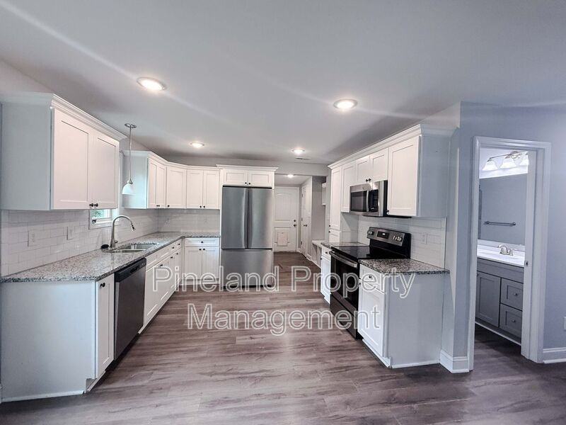 668 Mckenzie Rd - Photo 4 of 20