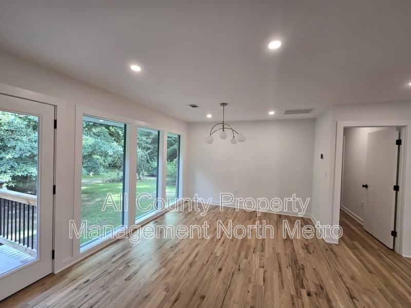 4335 King Springs Rd Se - Photo 7 of 24