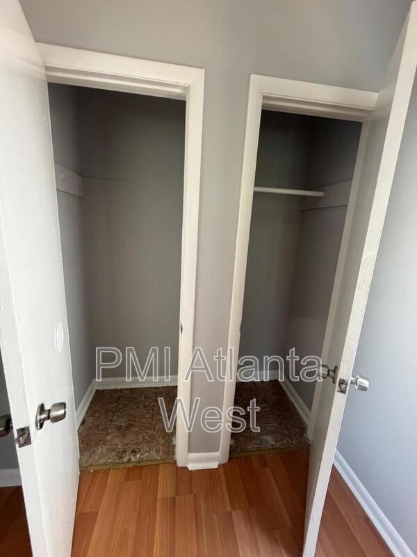 265 Lawton St Sw - Photo 4 of 6