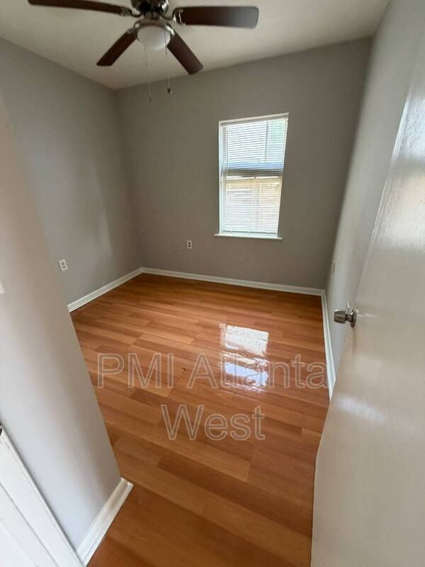 265 Lawton St Sw - Photo 5 of 6