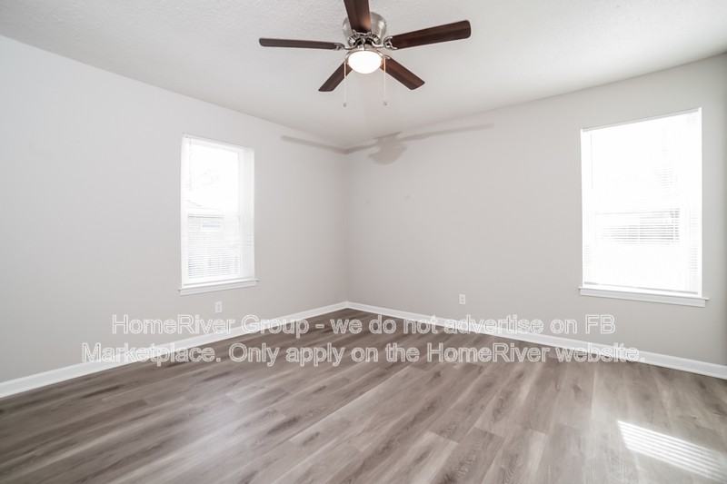 3175 Mayfair Dr - Photo 7 of 16