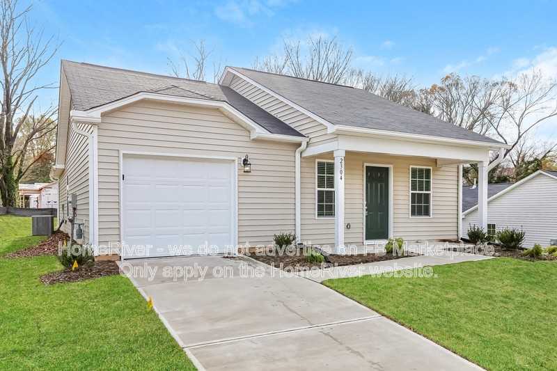 2304 Kaywood Ln - Photo 2 of 20